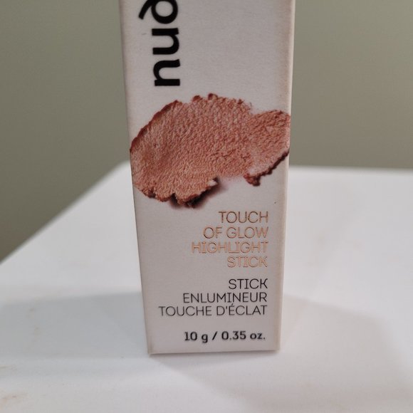 Nude By Nature TOUCH OF GLOW HIGHLIGHT STICK IN 03 BRONZE - Picture 6 of 12